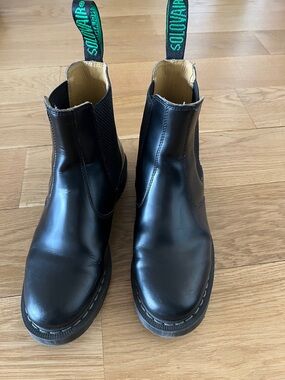 Solovair Black Hi-Shine Dealer Leather Chelsea Boots